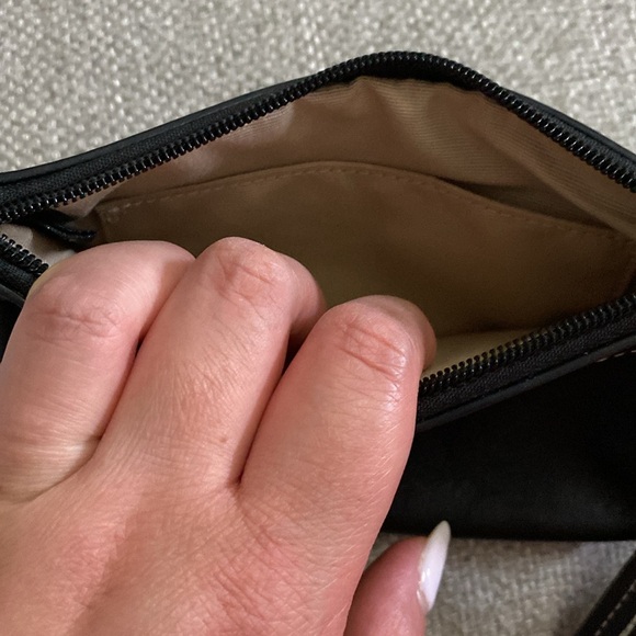 Coach wristlet - Picture 5 of 5